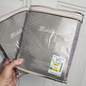 NWT‎ 2 New Middleton  Decorative Quilted Pillow Shams Standard beige/Khaki